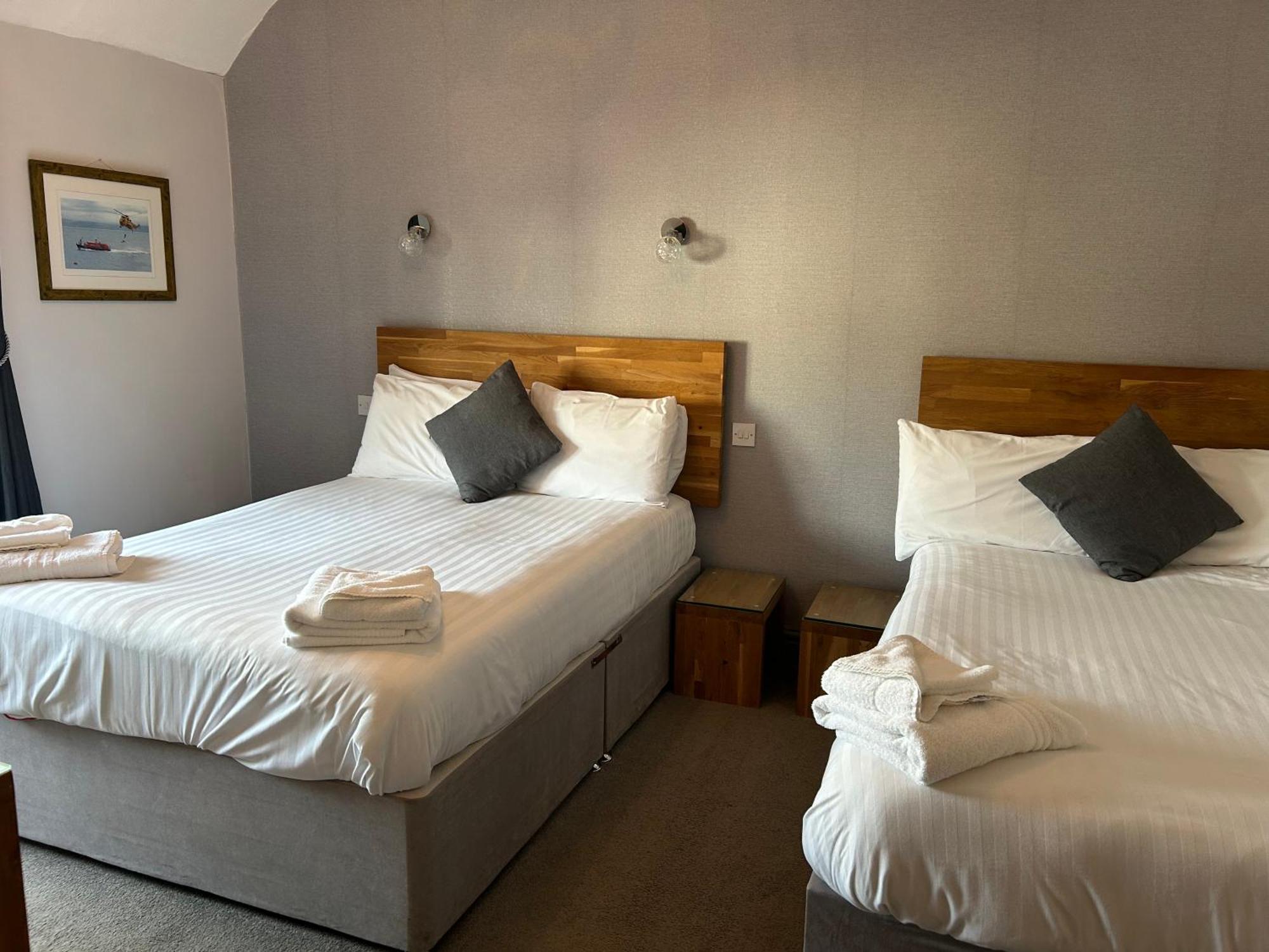 The Valley Hotel, Anglesey ภายนอก รูปภาพ